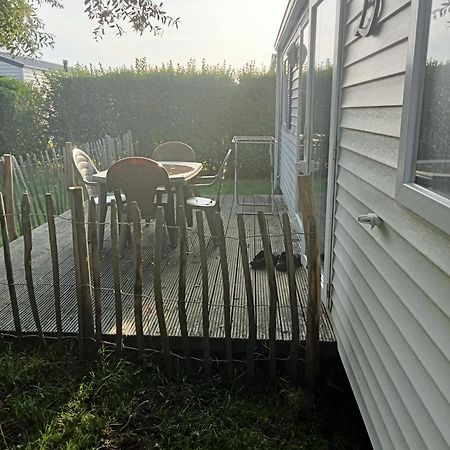 Luxueuze Stacaravan 4Pers Met Terras En Tuintje Bredene Exteriör bild