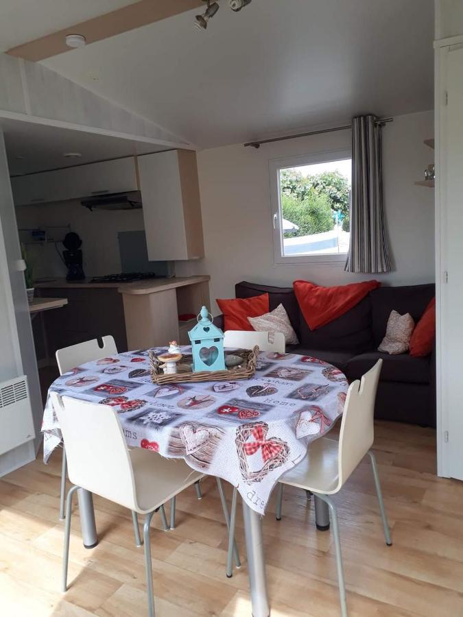 Luxueuze Stacaravan 4Pers Met Terras En Tuintje Bredene Exteriör bild