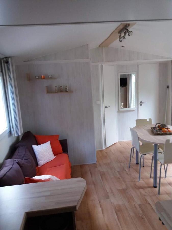 Luxueuze Stacaravan 4Pers Met Terras En Tuintje Bredene Exteriör bild