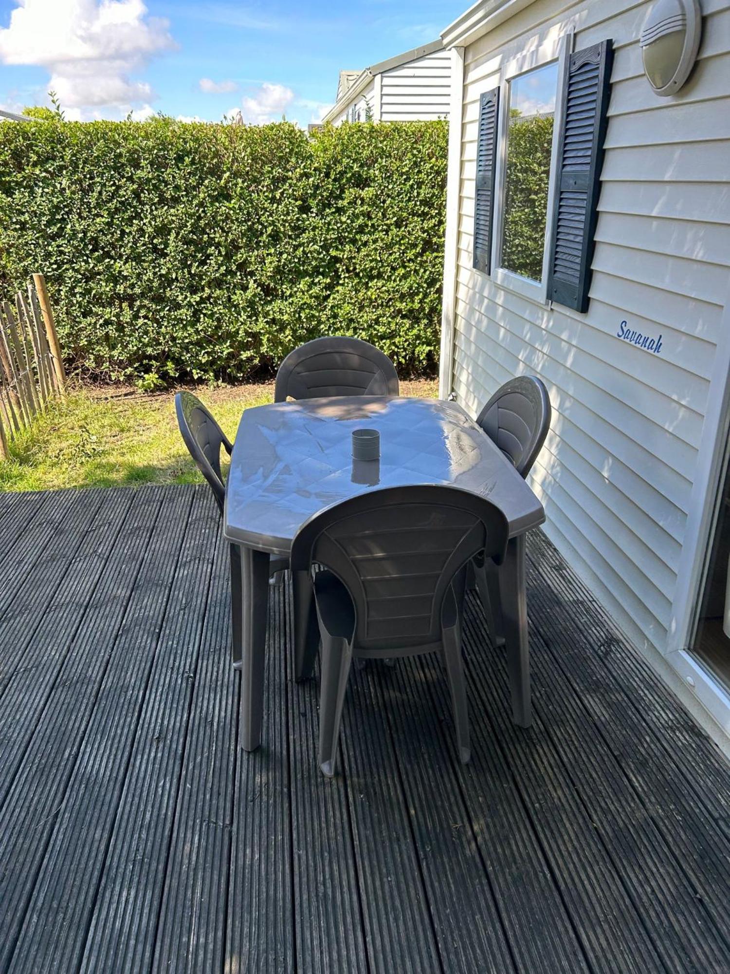Luxueuze Stacaravan 4Pers Met Terras En Tuintje Bredene Exteriör bild